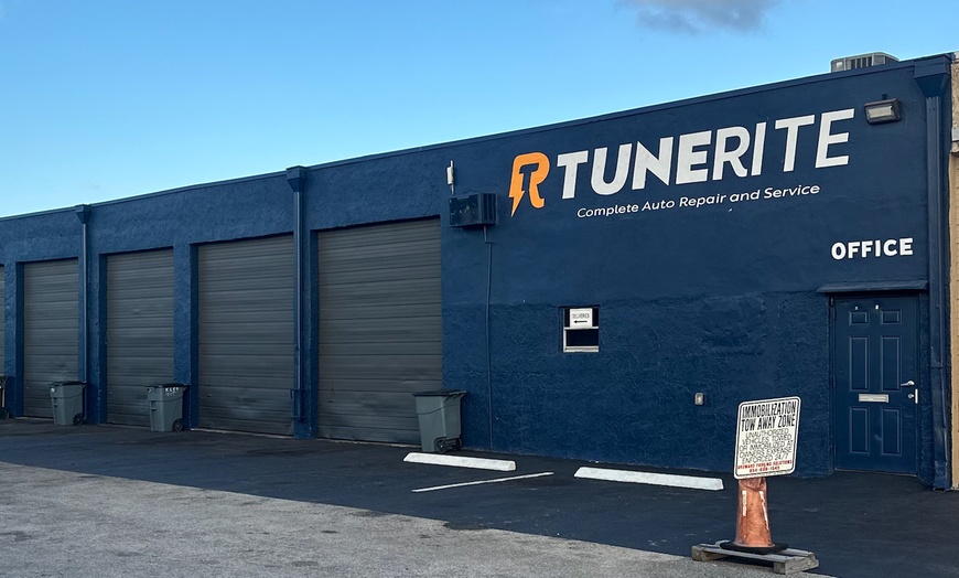 Image 6: Full Synthetic Oil Change and Multi-Point Vehicle Inspection