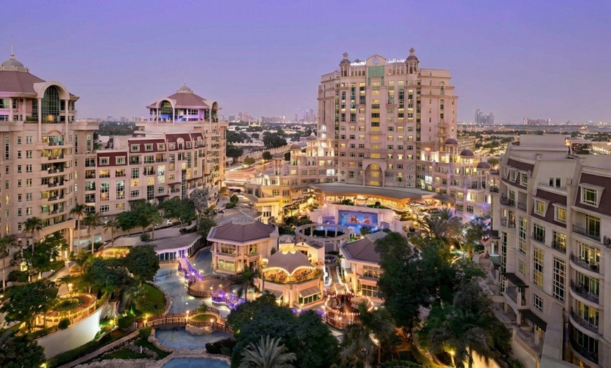 Image 2: Ramadan Buffet in Heart of Dubai Featuring Live Cooking Station & More