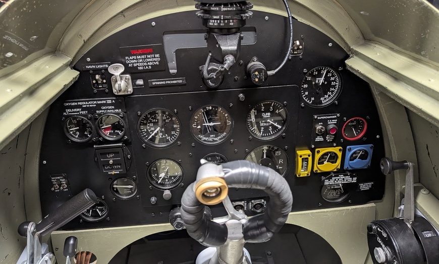 Image 5: 30-Minute Flight Simulation or Battle of Britain Combat Experience