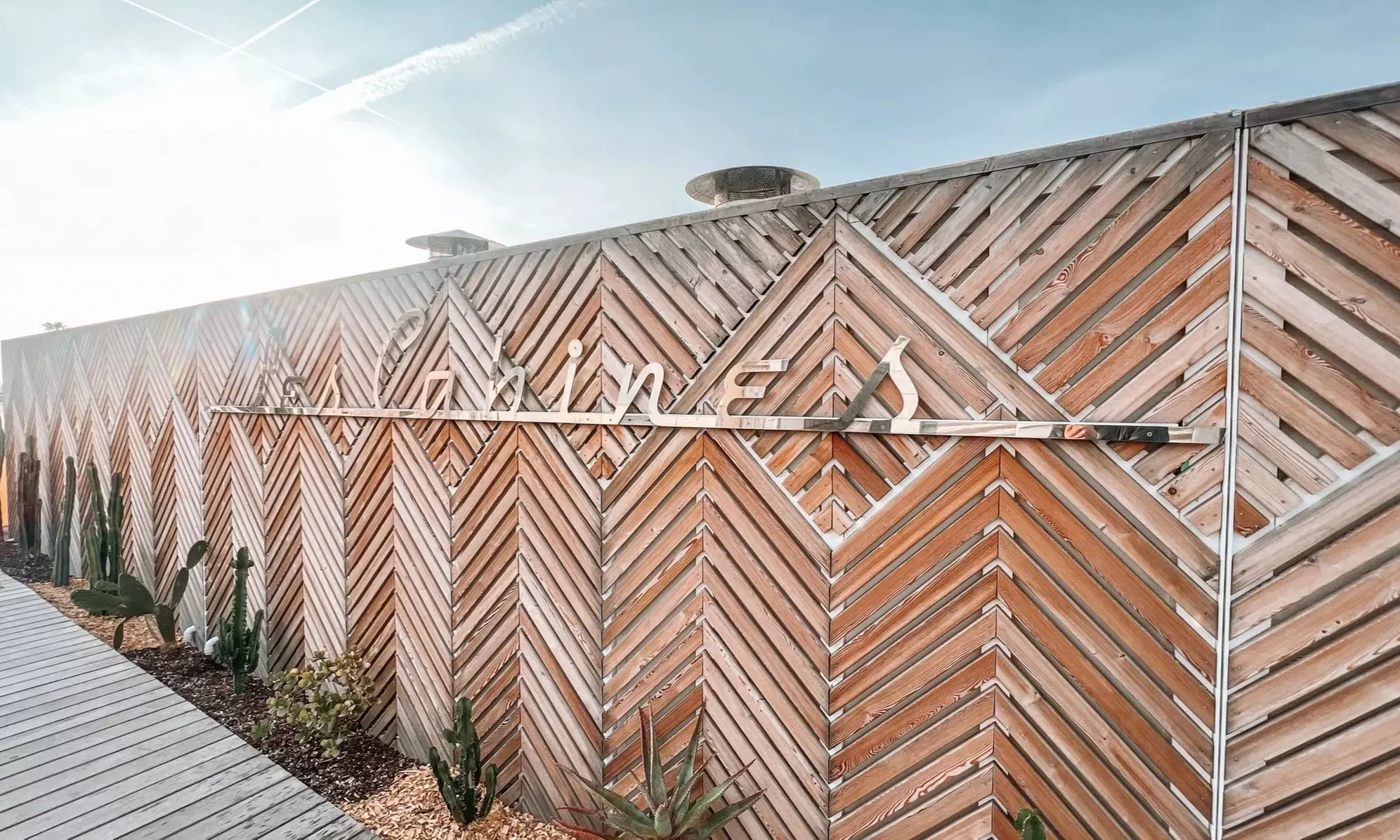 Journée en plage privée au Restaurant Plage Les Cabines