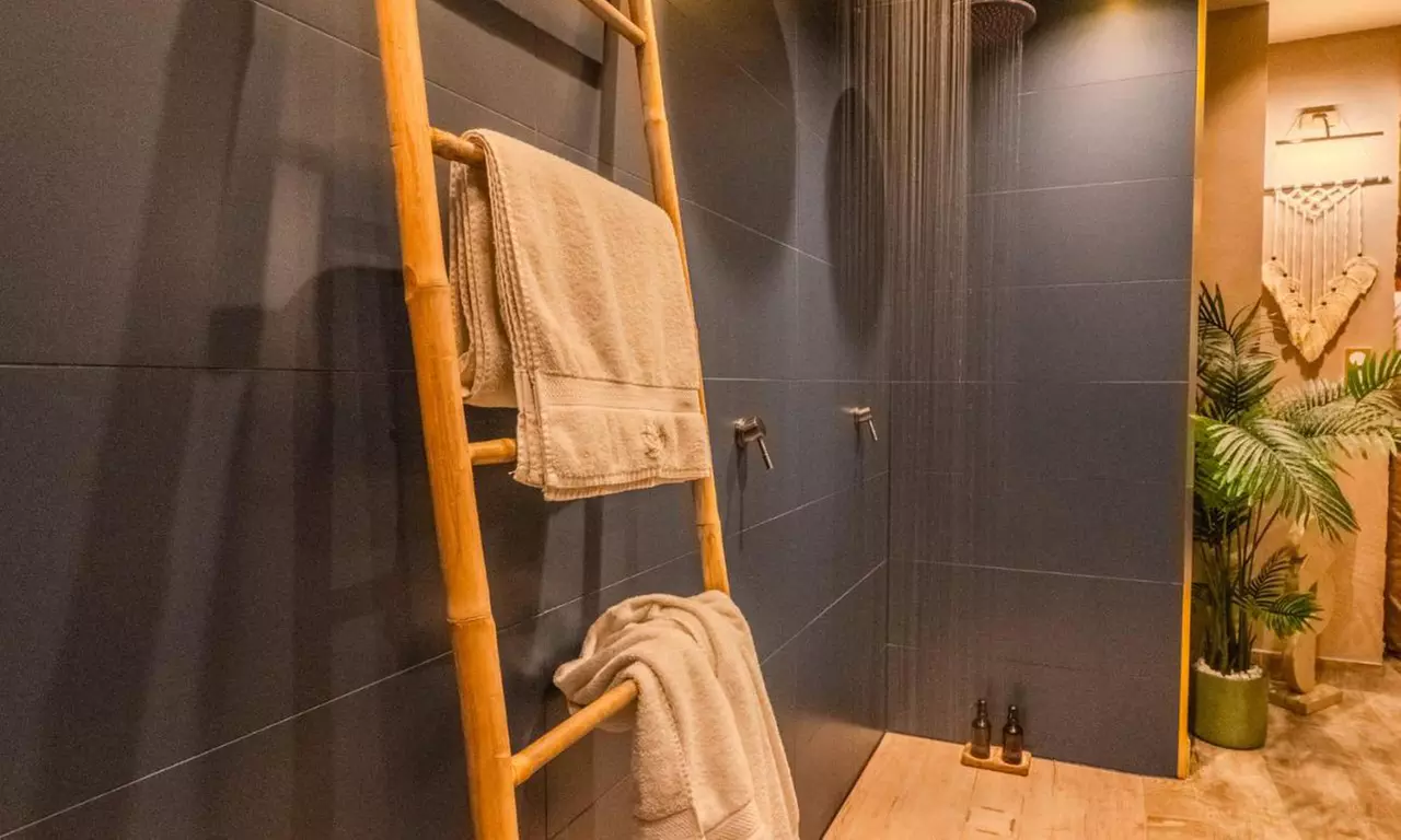 2h d'accès au spa privatif avec sauna, hammam et bains à remous