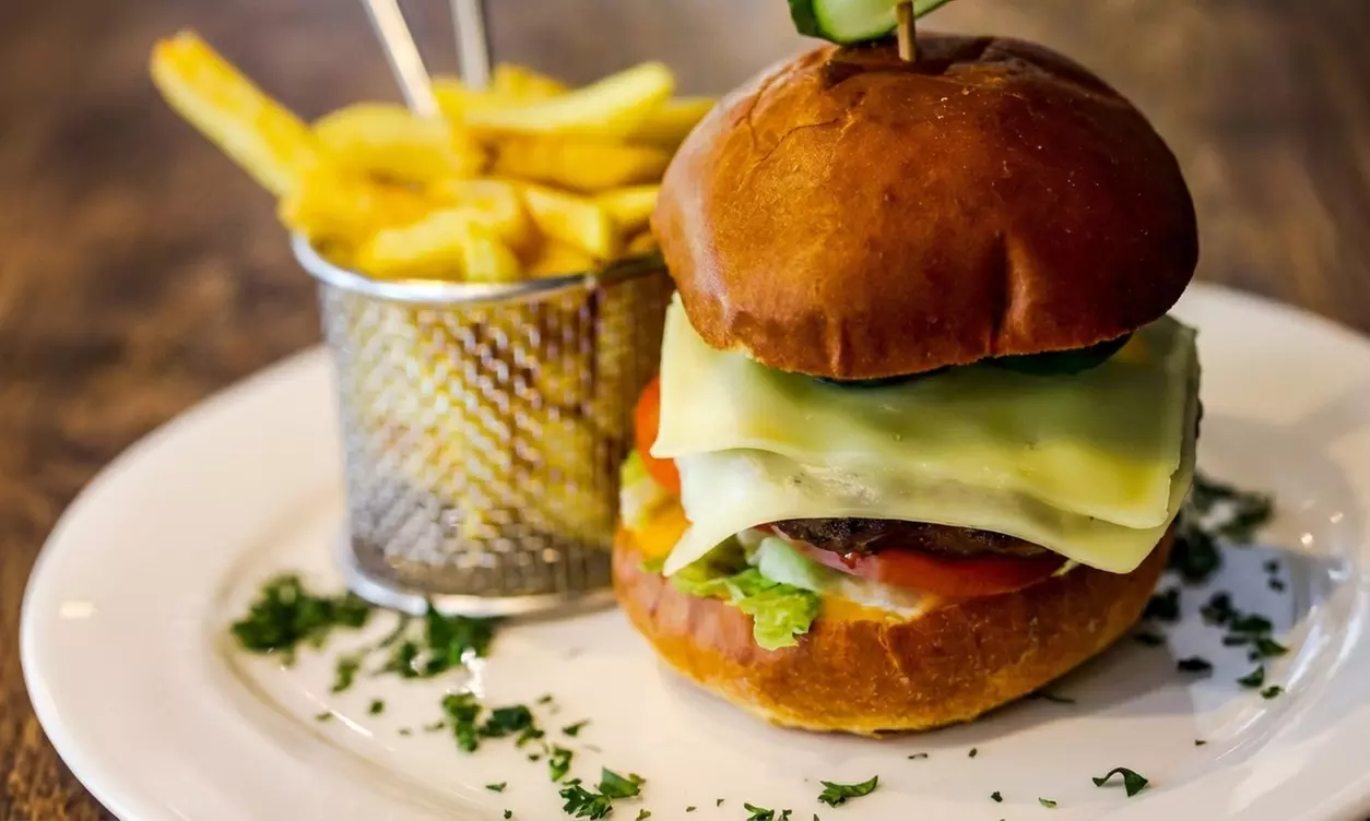 Mittagstisch inkl. Softgetränk für 1 Person