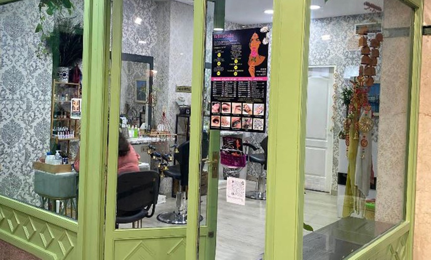 Image 5: Manicura y/o pedicura semipermanente junto a la Puerta del Sol