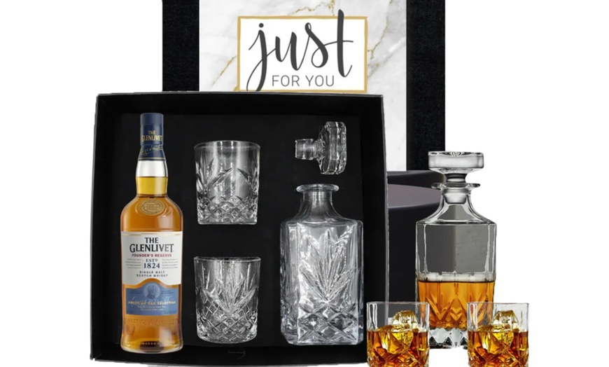 Image 5: Hampers Galore Wine Hamper, Men's Grooming Gift Hamper, and More
