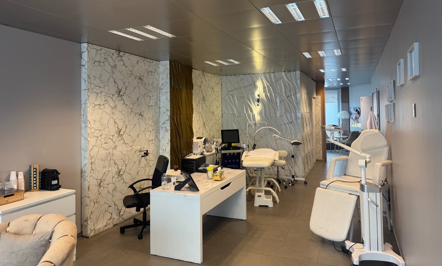 Image 1: Sunshine smile: 1, 2 of 3 sessies tanden bleken