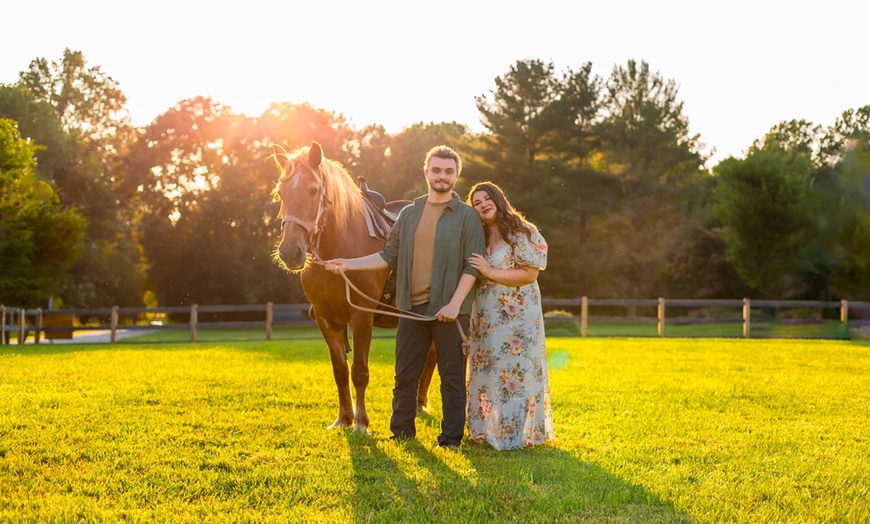 Image 7: 60, 90, or 120-Min Outdoor Photo Sessions to Capture Your Best Moments
