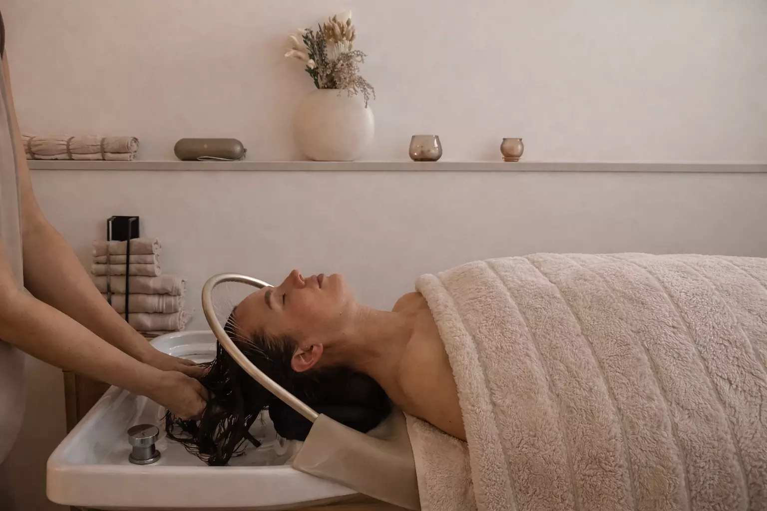 60 Min. Head Spa für 1 Person – Tiefenentspannung für Kopf & Sinne