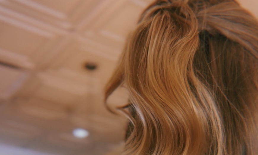 Image 7: 1 or 3 Blowout+ Deep Conditioning or 3 Blowouts+ Cezanne Straightening