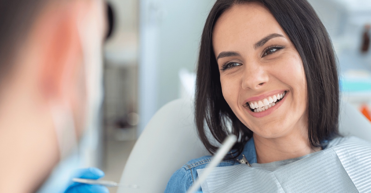 Curetaje bucal con limpieza dental y radiografía en Zaragoza