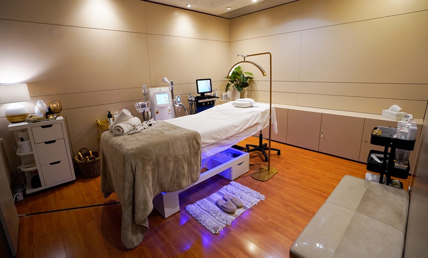 Image 4: 3 o 5 sesiones de depilación con láser SHR en zona a elegir para 1 