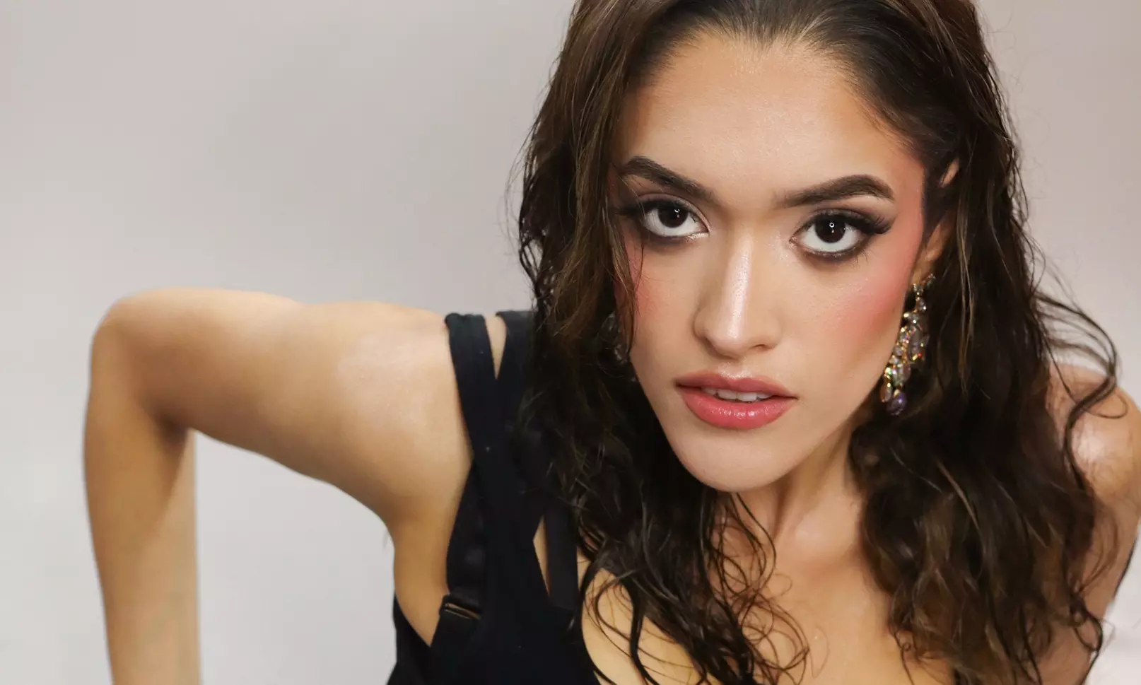 30 or 60-Minute Studio Photography Session with Hair and Makeup
