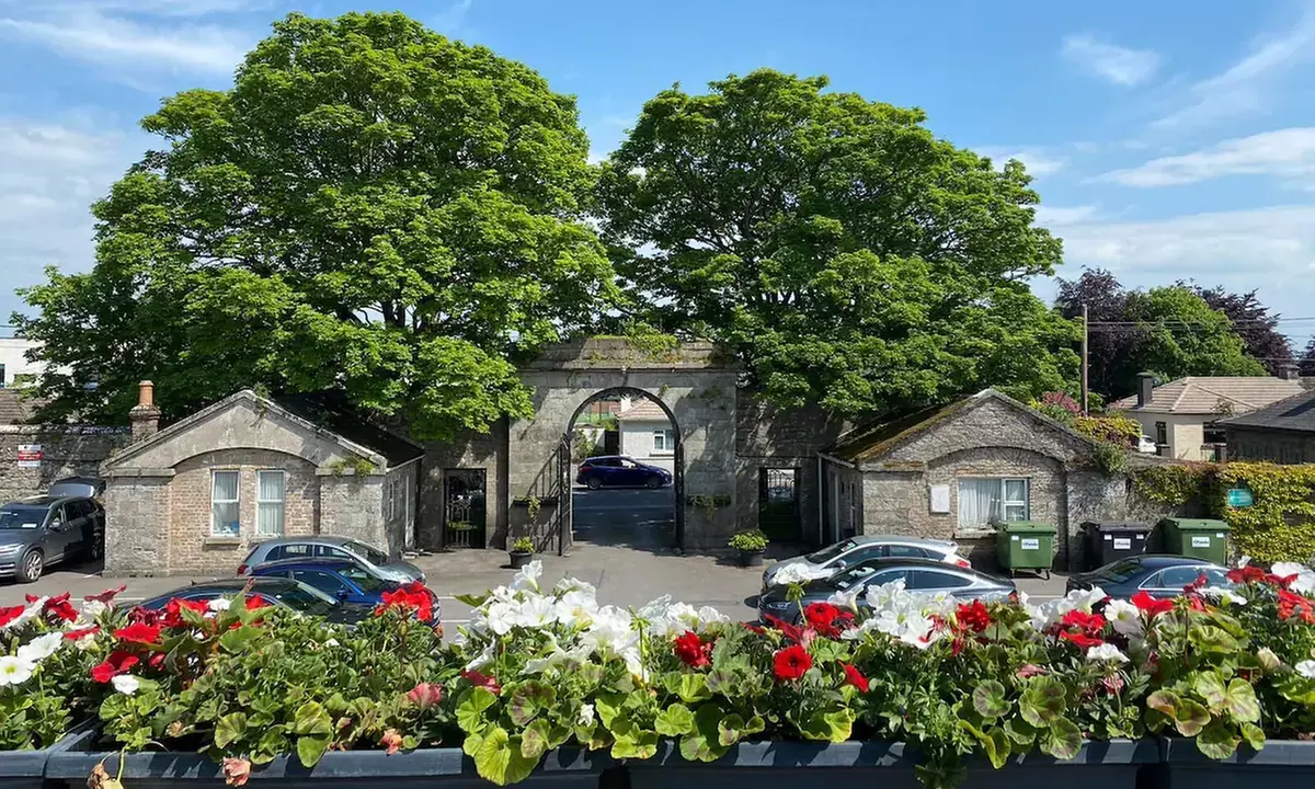 Double Room with Late Checkout