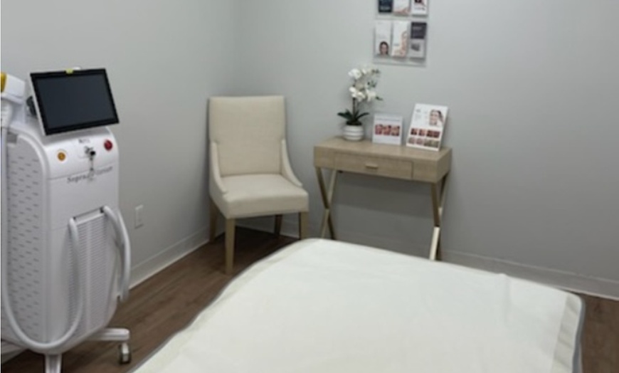 Image 5: The Ultimate Body Sculpting Experience at Sugar'n Sculpt Westlake

