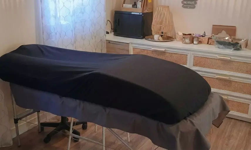 Massage "Aromatouch" du dos, des pieds et mains en option