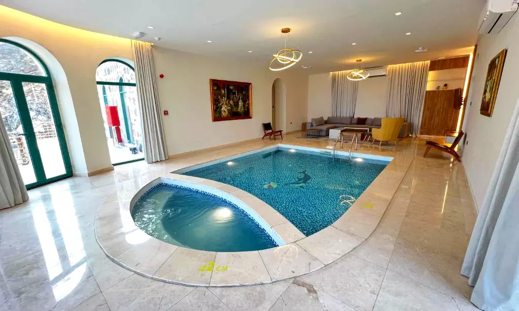 5* Fujairah: One Night Stay with Breakfast