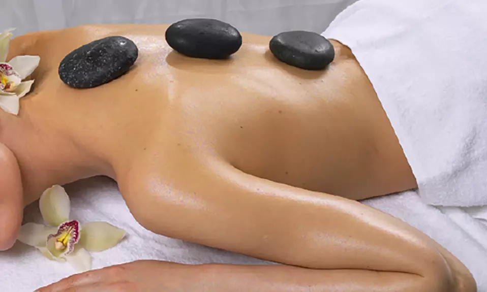 Modelage signature "excellente" d'1h, pour 1 ou 2 personnes, à Corps et Sens (36% de réduction) - Primary Image