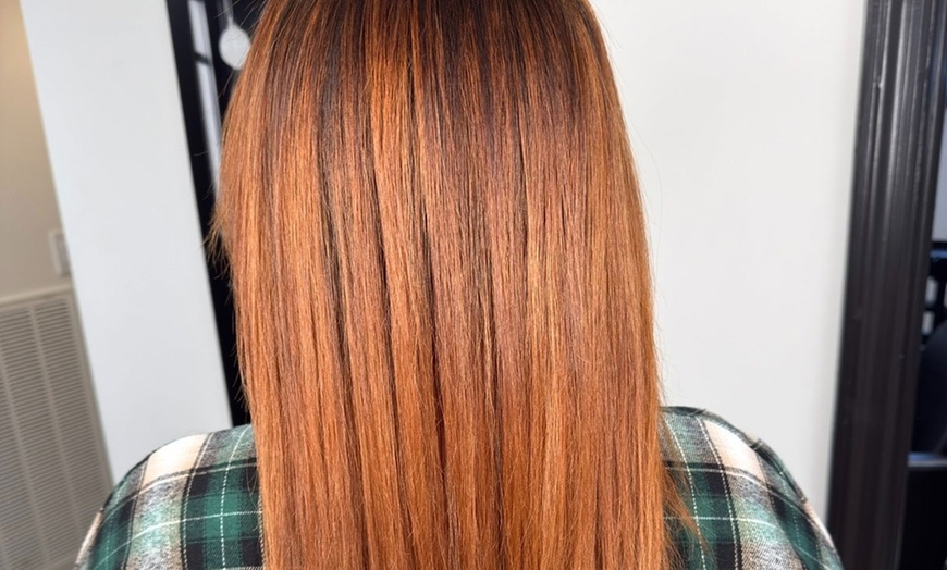 Image 4: Keratin Smoothing Treatment (Formaldehyde-Free) for Any Hair Type