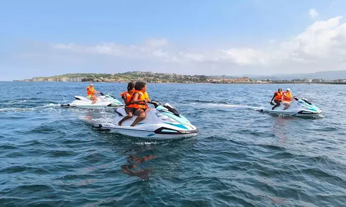 Excursión de 30 o 60 minutos en moto de agua con opción a paddle surf