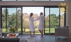 Hampshire: 4* Stay with Breakfast