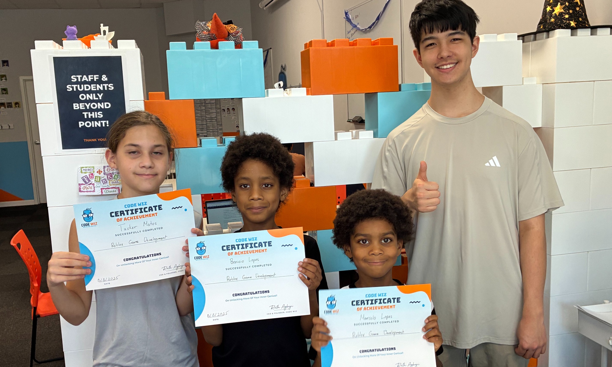 60-Min Happy Tech Hour or 2 60-MinTutoring Roblox & Minecraft Sessions