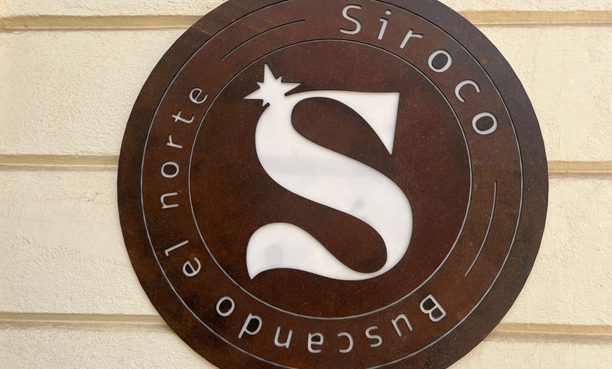 Image 11: ¡Sabores inigualables! Menú para 2 o 4 personas de cocina fusión