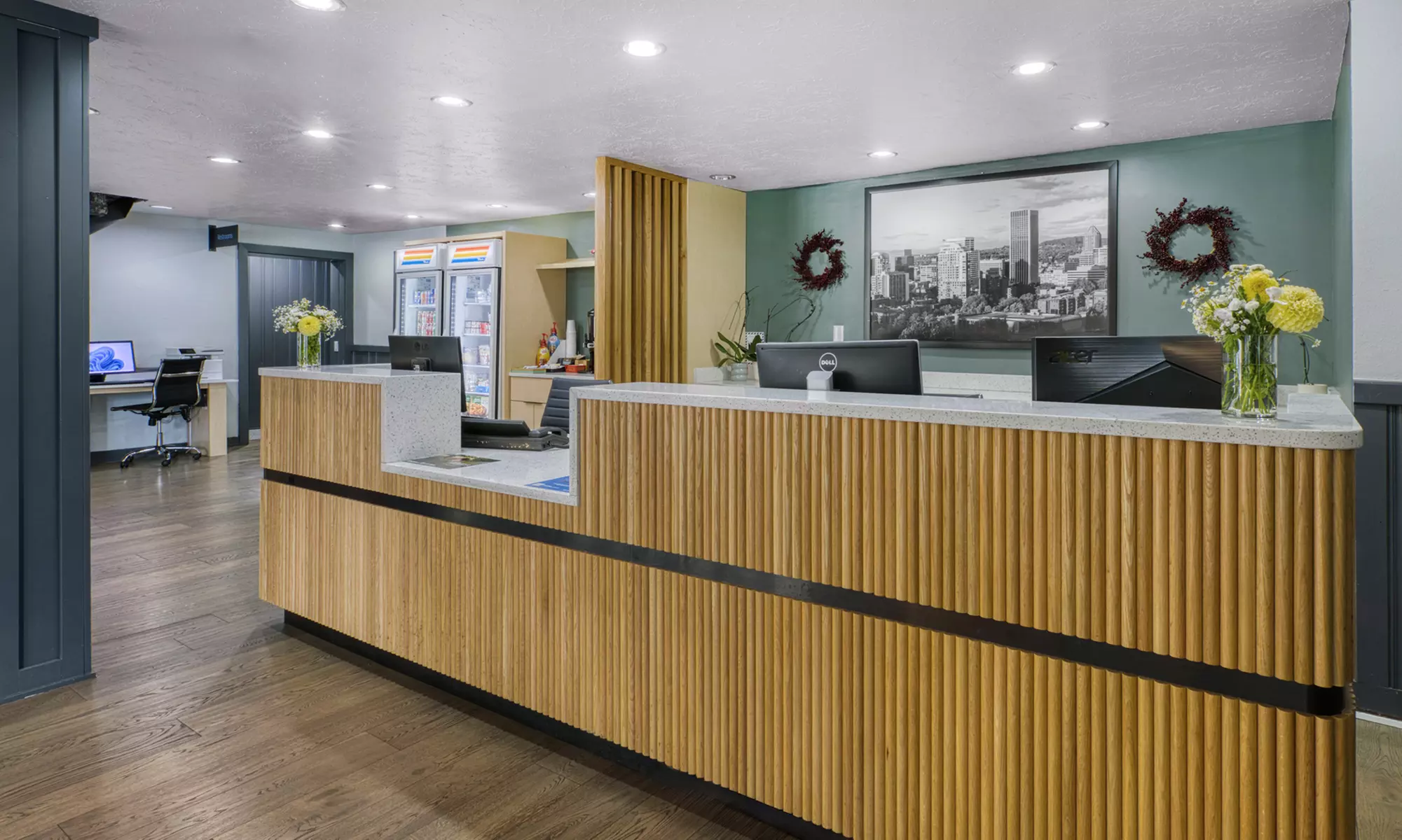 Member Pricing: Relaxing Portland-Area Stay w/ Pool & Free Breakfast
