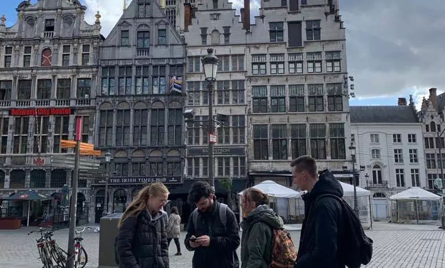 Image 5: Stadsspel naar keuze om een ​​stad te verkennen