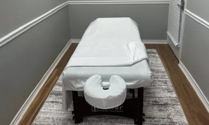 60- or 90-Minute Couples Massage