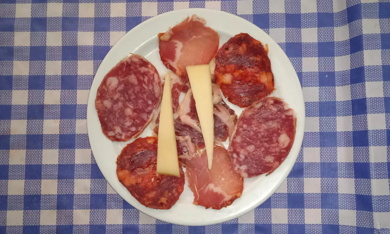 Menú Premium de arroz con langosta y marisco con entrantes y vino