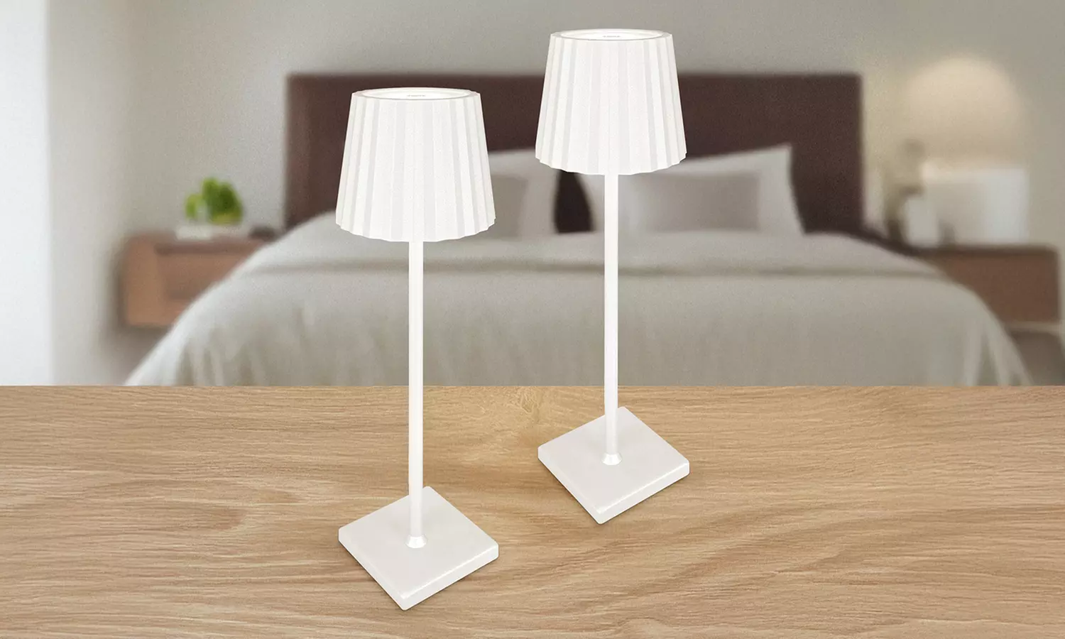 2x Tischlampe