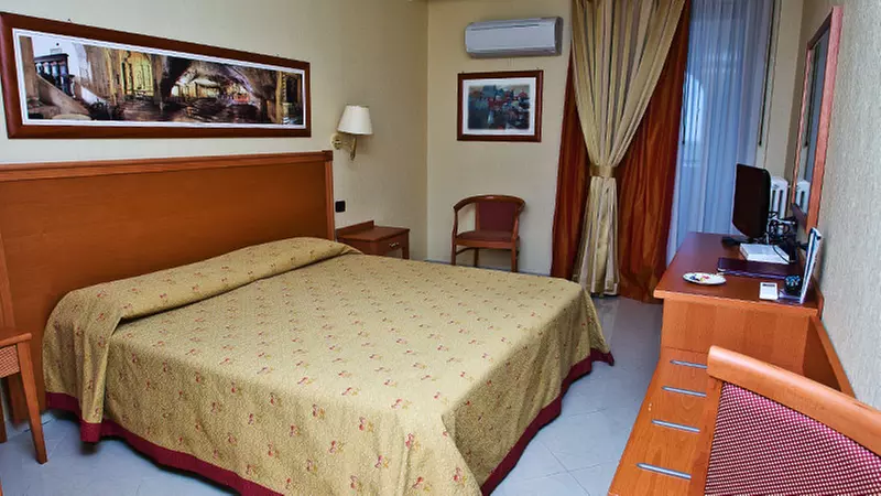 Gargano 4*: camera Standard con colazione o mezza pensione e Spa