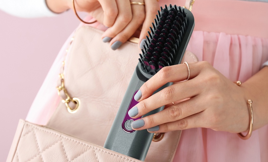 Image 1: Alivio 3-Temperature Hair Comb for Hair Styling