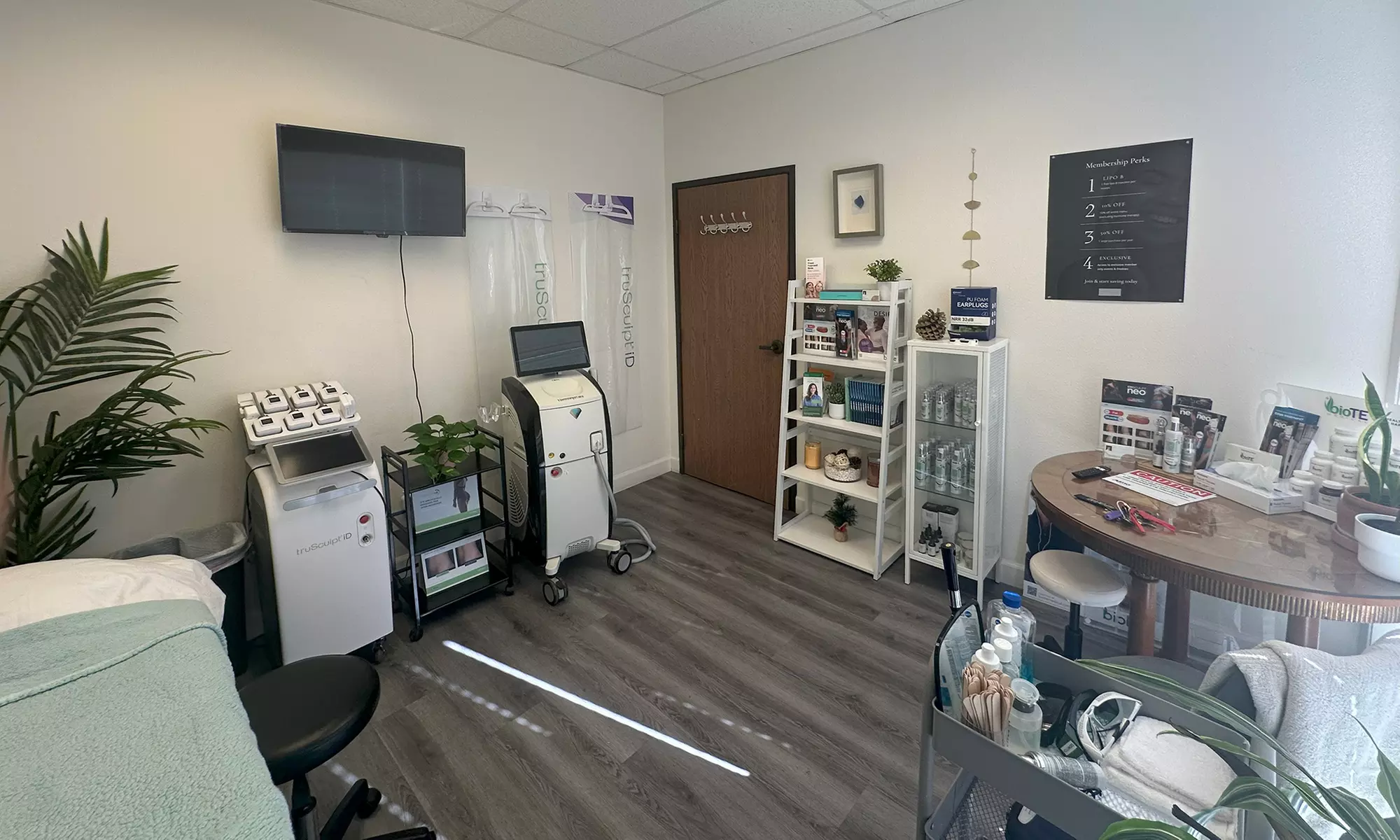 Achieve Smooth Skin with 6 Laser Hair Removal on Small, Medium,or Large Areas At A&A Med Spa Up to  63% Off - Second Medium