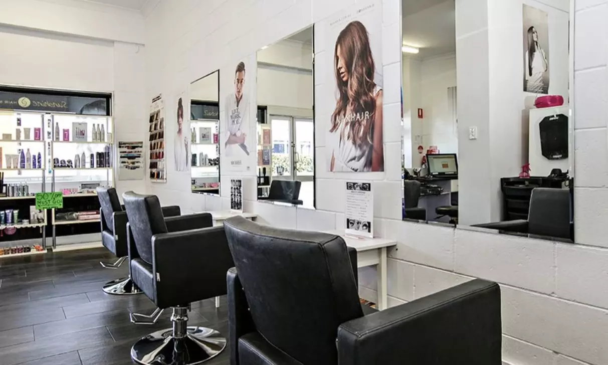 Elevate with Hair Styling Package with Optional Half-Head of Foils