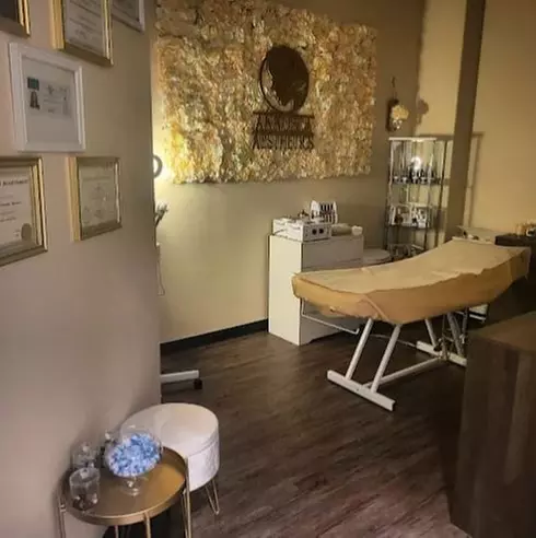 One or Two Lymphatic Drainage with Cavitation and RF