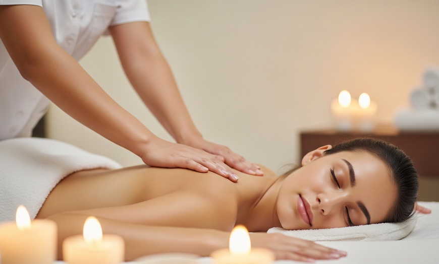 Image 1: 1 oder 2x 30 Min. Professionelle Rücken-Massage für 1 Person