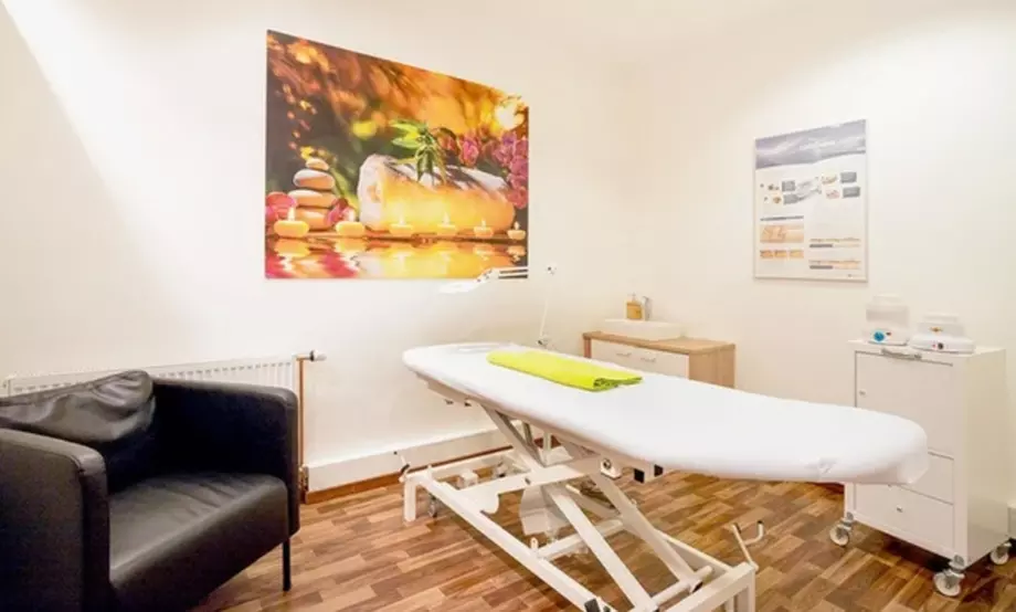 Wimpern- oder Augenbrauen-Lifting oder Wimpernverlängerung für 1-2 P.