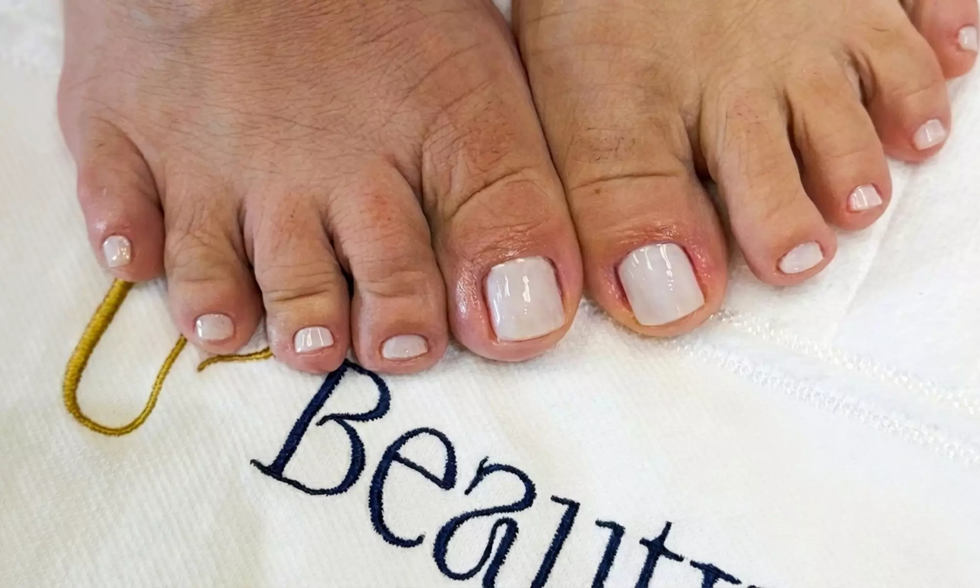 Mani & Pedi Normal/ or Manicure Gel Polish,  Acrílico or Extentions