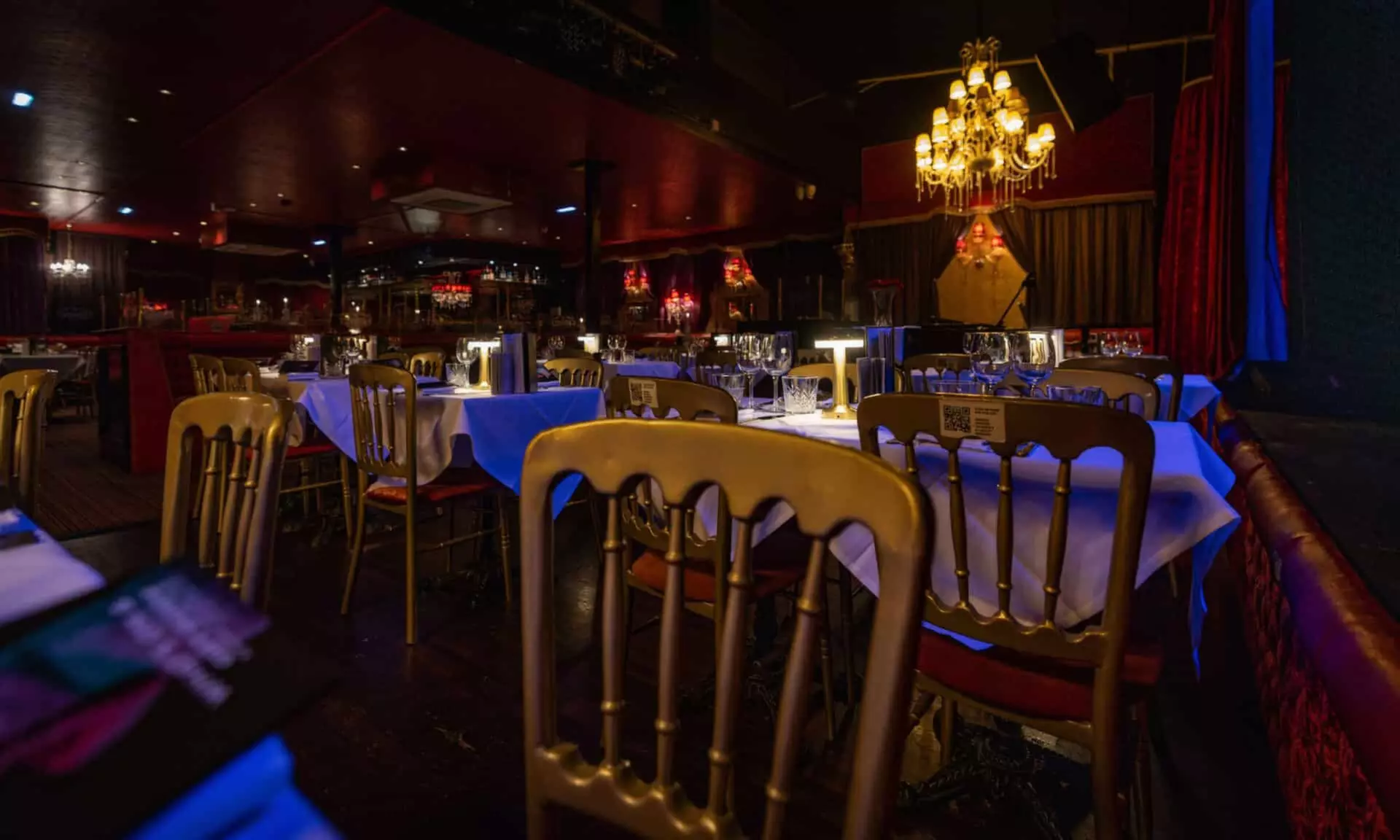 Enjoy Cabaret Sunday Boozy Lunch & Cabaret Sunday Show For One or Two