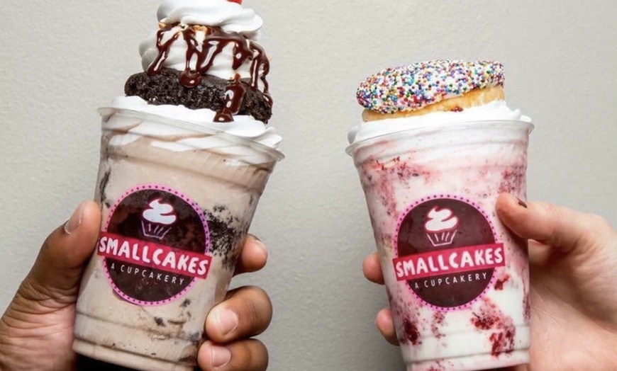 Image 2: Half or One Dozen of Signature Cupcakes or $30 or 50 Voucher