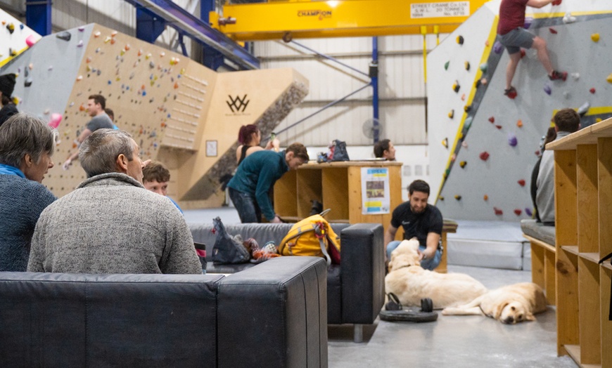 Image 12: Full-Day Bouldering Pass