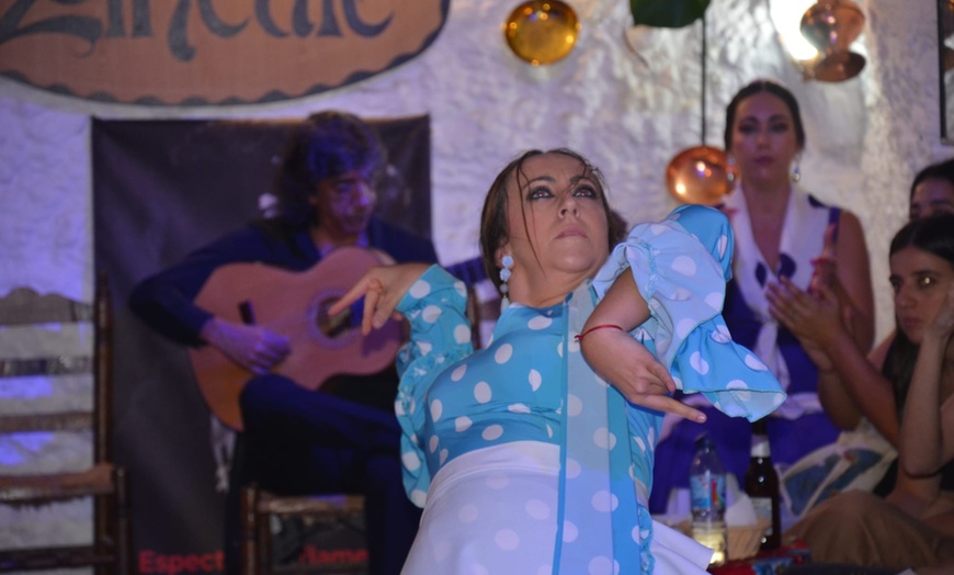 Image 12: Espectáculo de baile flamenco