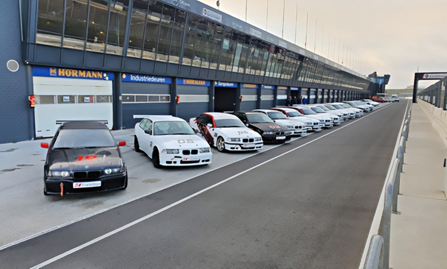 Image 6: Taxi- / Race-Experience mit BMW, Audi oder WestField Cup für 1 Person