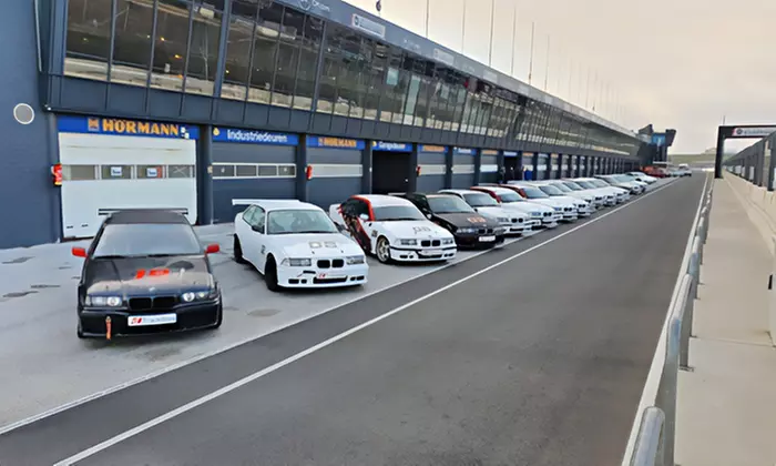 Taxi- / Race-Experience mit BMW, Audi oder WestField Cup für 1 Person