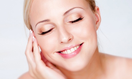 Uno o 3 trattamenti Skin Care al viso da 40 minuti al centro benessere Evolution (sconto fino a 66%)