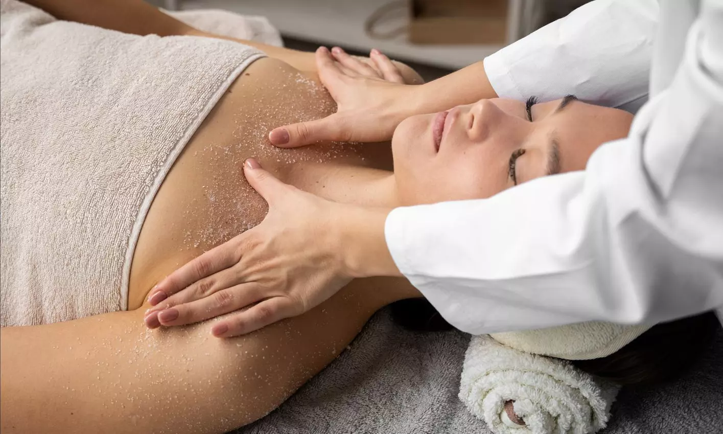 Tratamiento fitobiológico facial con microcorrientes galvánicas y más