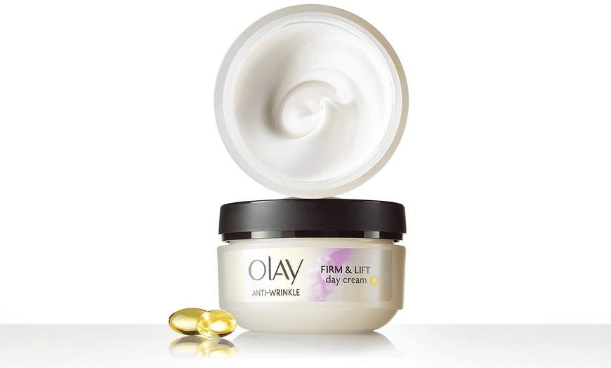 Image 2: Olay Day Cream