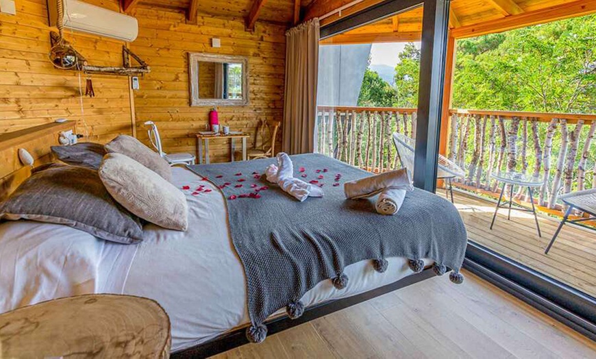 Image 4: Montseny : chambre double, villa ou suite avec cocktail, pdj et spa