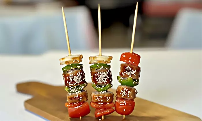 Catering prémium con 120 o 240 piezas con Cocina Gourmet Catering