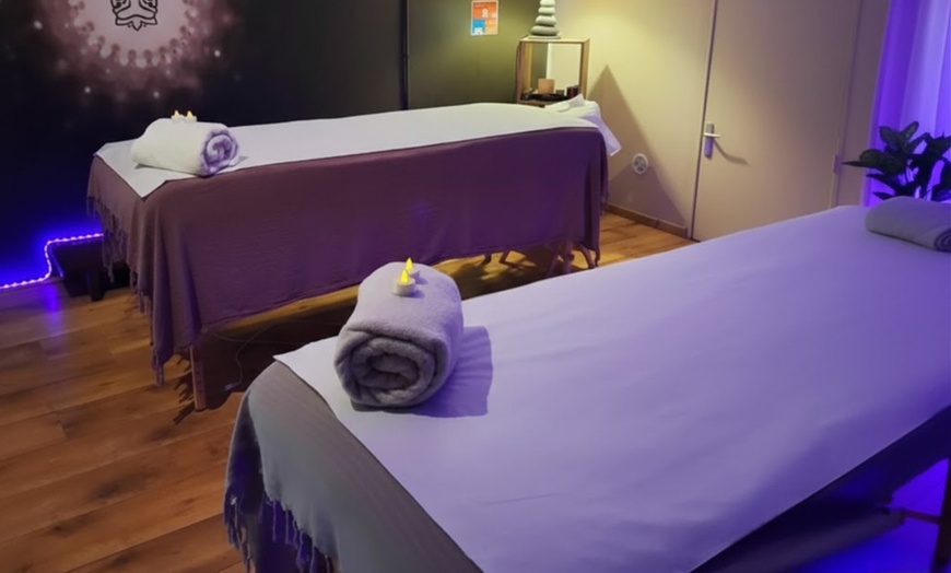 Image 2: Modelage du dos ou soin du visage "Ailleurs mais ici"